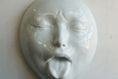 EMOTIONS-CHART-52-x-48-x-21-cm-Resina-de-poliester-policromada-2025-9