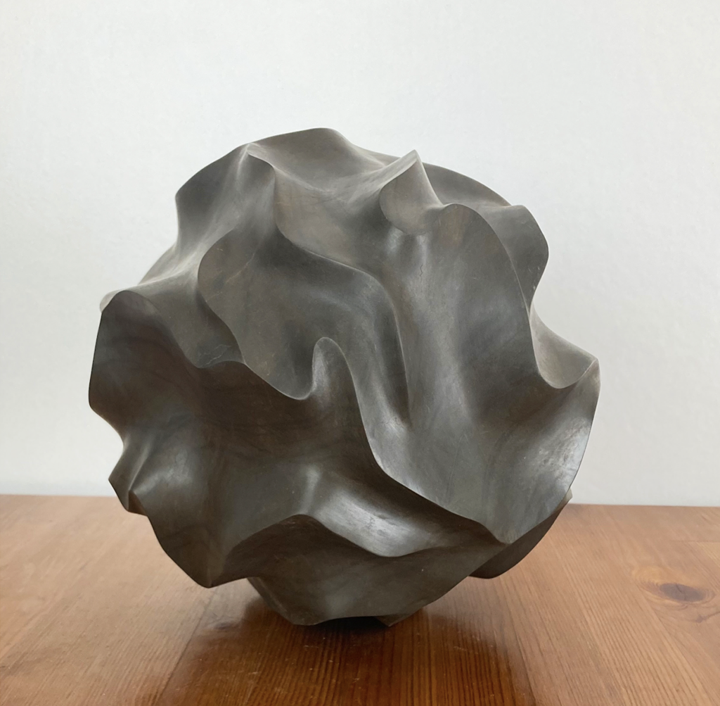 Ola negra 25 x 25 x 25 cm Piedra calatorao 2024